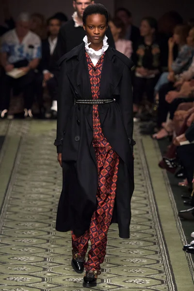 Look 12
